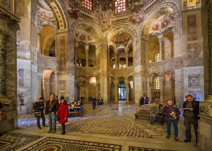 Turistico A *